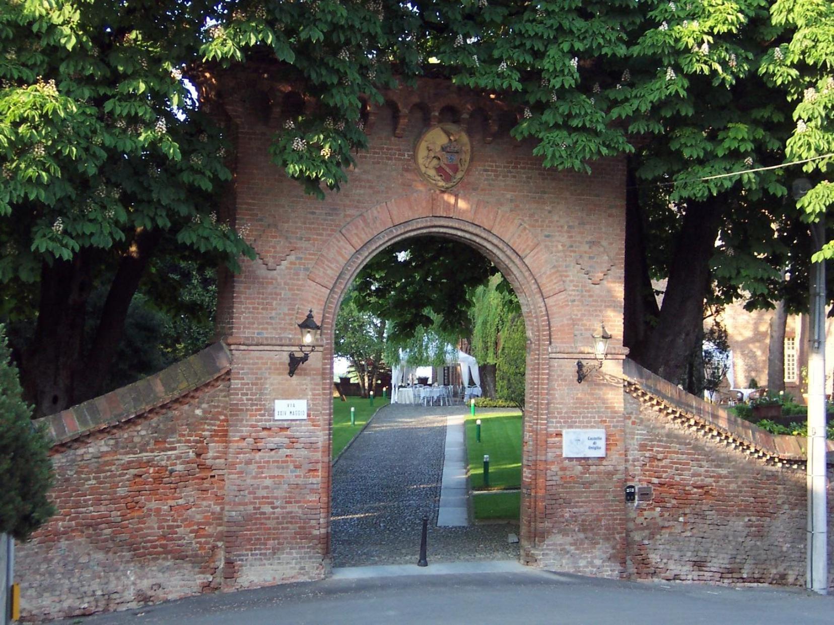 Relais Del Castello Di Oviglio Hotel Bagian luar foto