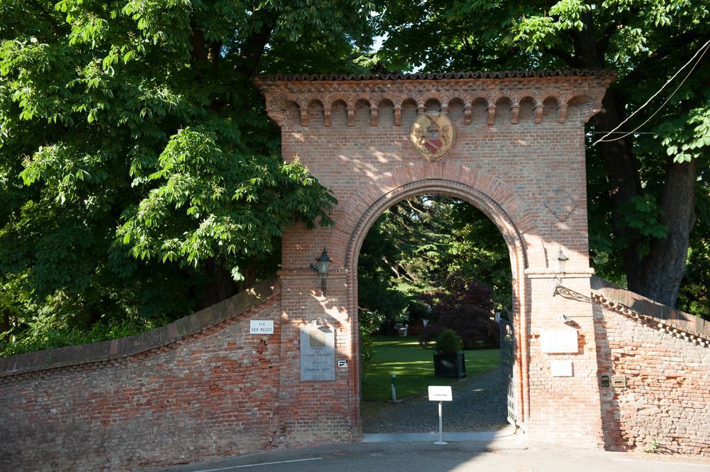 Relais Del Castello Di Oviglio Hotel Bagian luar foto