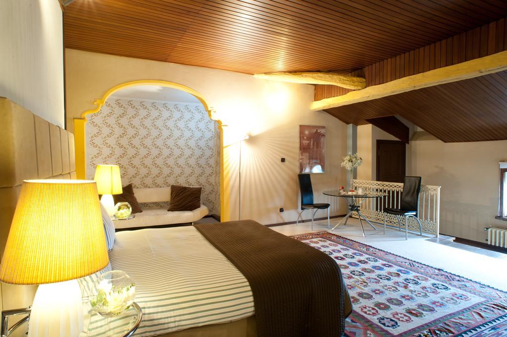 Relais Del Castello Di Oviglio Hotel Bagian luar foto