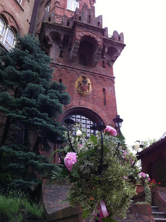 Relais Del Castello Di Oviglio Hotel Bagian luar foto